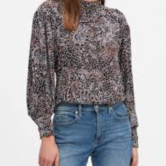 NEW Banana Republic PRINT BISHOP-SLEEVE TOP, Size M - Picture 2 of 14